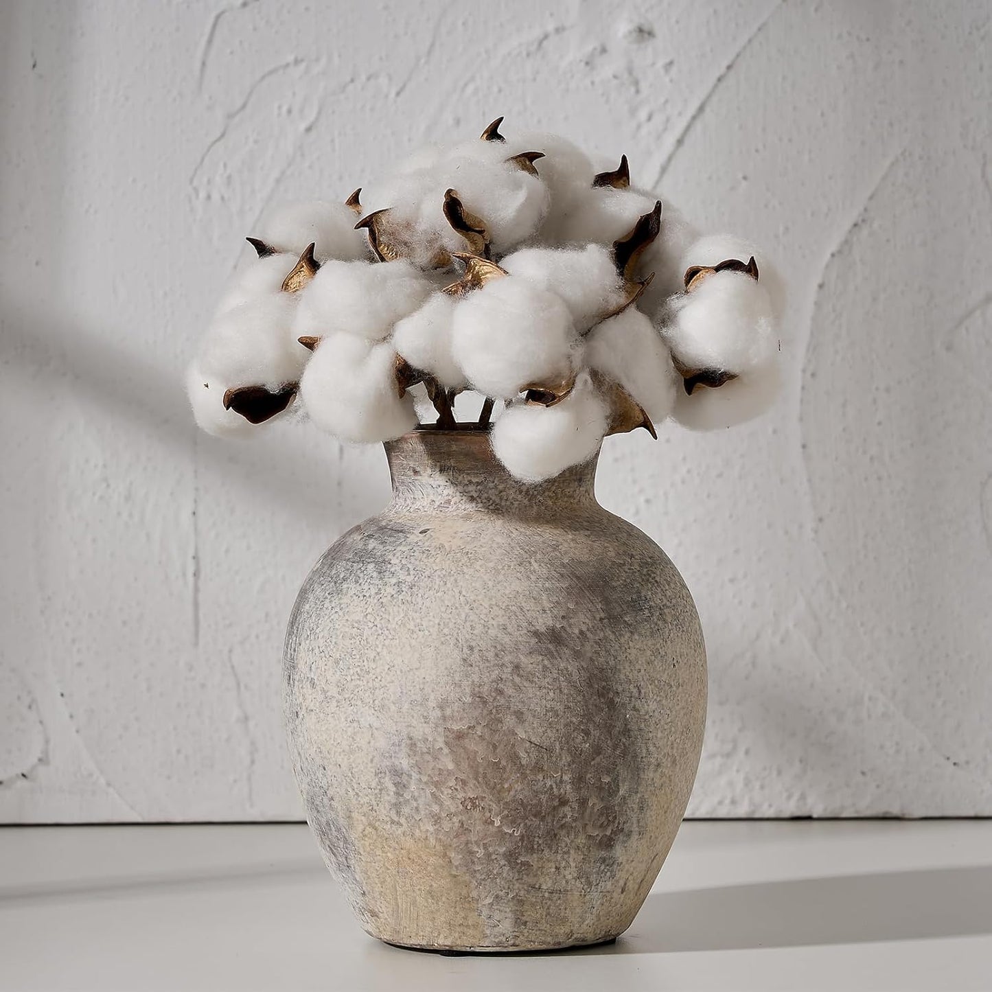 SIDUCAL Ceramic Rustic Farmhouse Vase | 6 Inch Pottery Decorative Flower for Home Decor | Boho Vase | Terracotta for Table, Living Room, Bathroom Decoration, Shelf Decor, Mantel